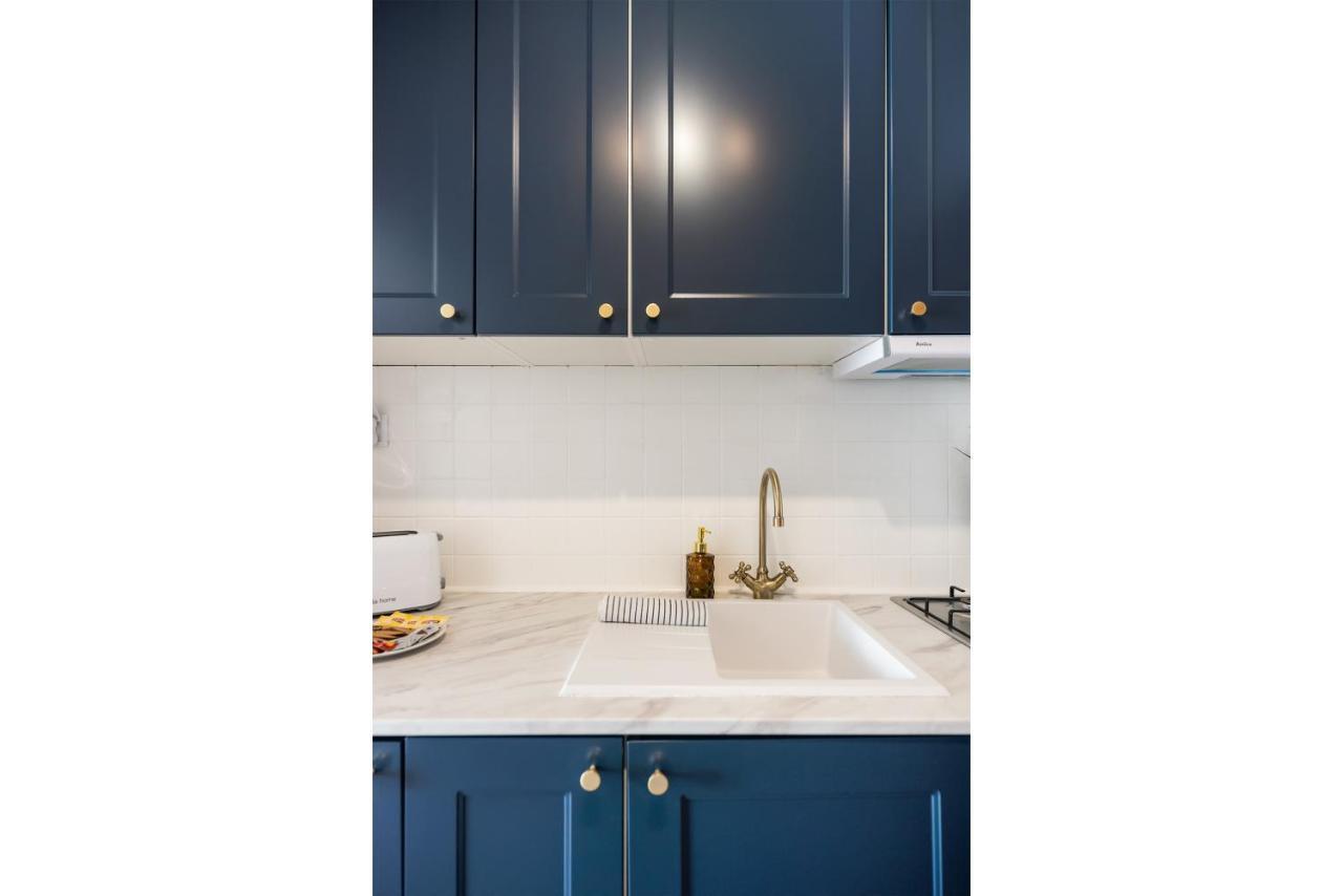 Metro Dworzec Gdanski Elegant Studio Apartment วอร์ซอ ภายนอก รูปภาพ